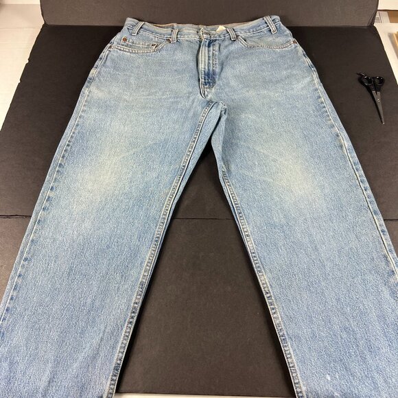 Y2K Levi's Jeans Men's Measured 34x30* 550 Relaxed Blue Dingy Denim Tag 36x32 - Picture 1 of 16
